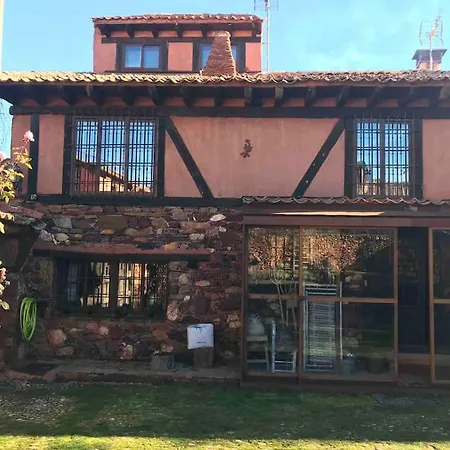 Exclusiva Casa Rural Con Jardin Madriguera