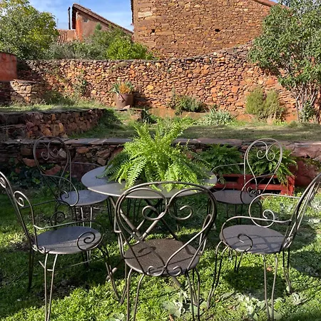 Exclusiva Casa Rural Con Jardin Сasa de vacaciones Madriguera